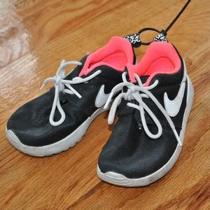 Nike Toddler Size 11
